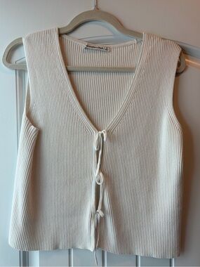 Abercrombie & Fitch Cream Ribbed Tie-Front Sleeveless Top/vest, size small